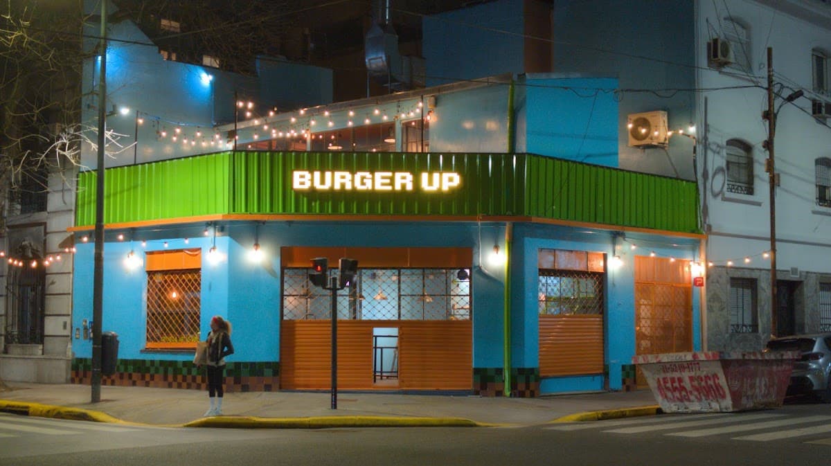 BURGER UP Donato Alvarez