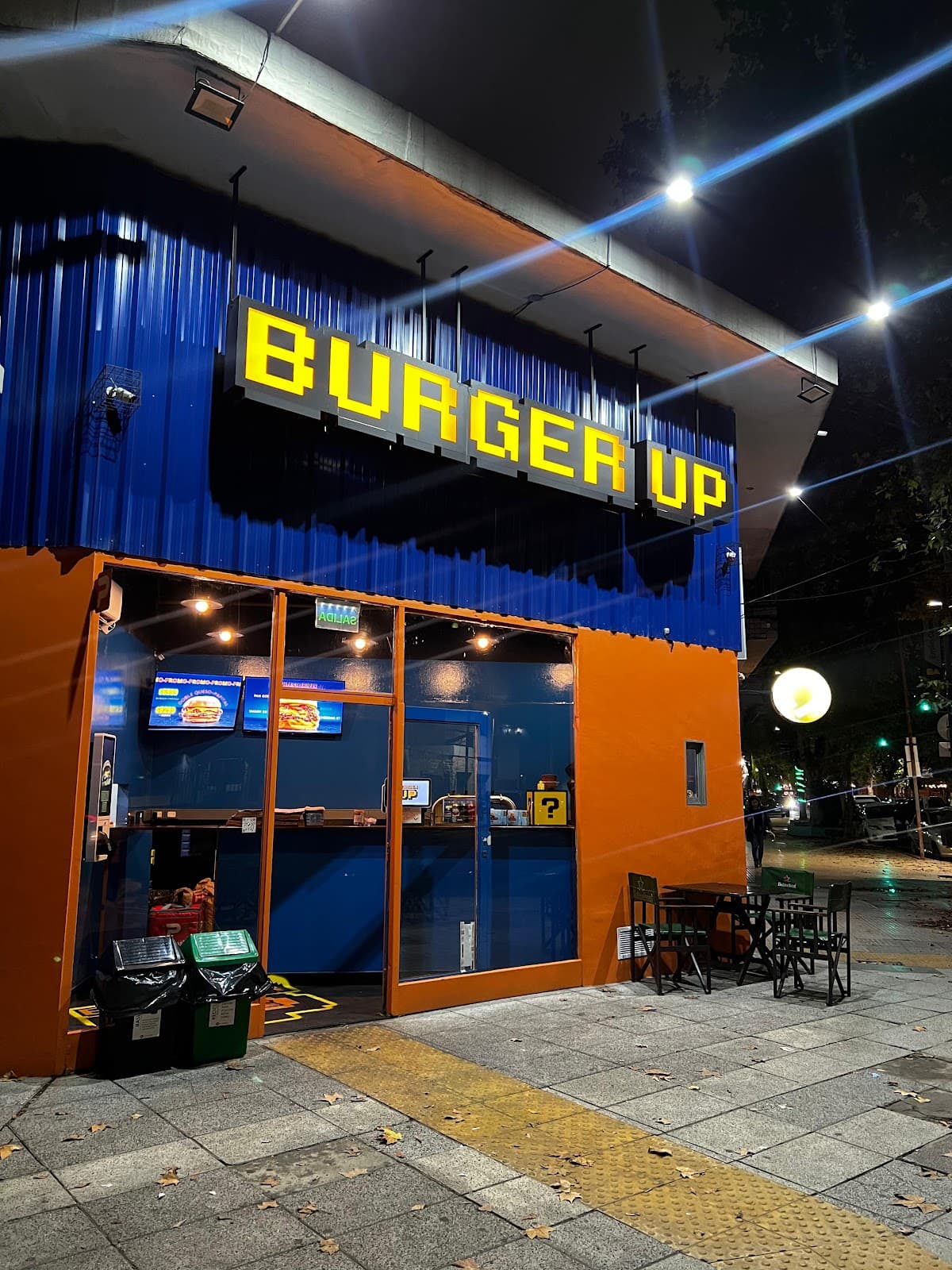 BURGER UP Emilio Castro