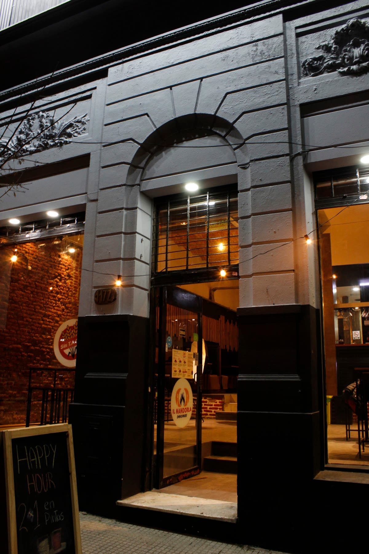 Il Mandorla Smokehouse