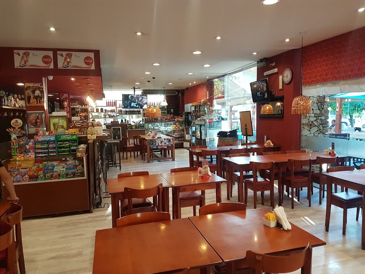 Flander's Bar & Grill