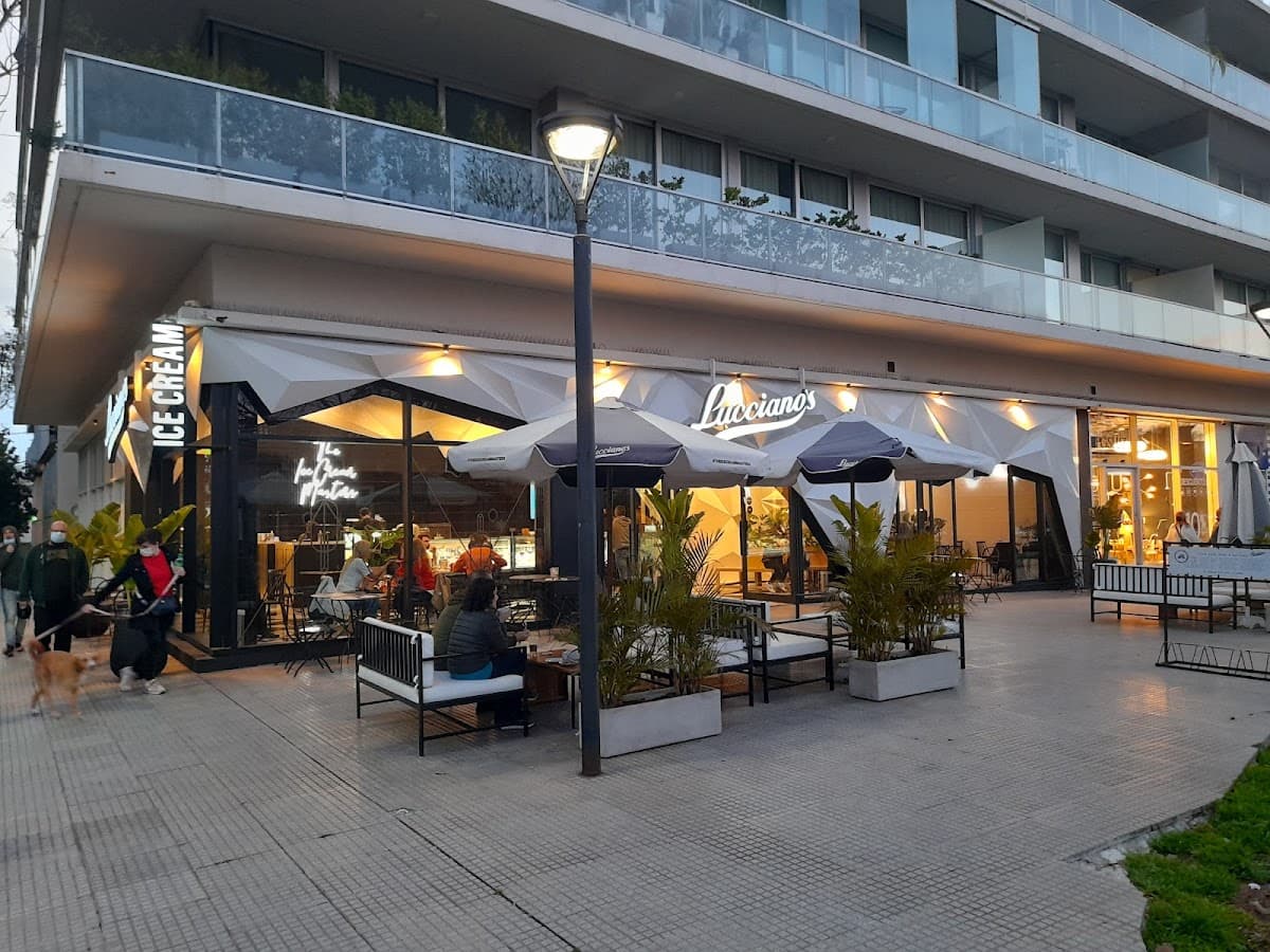 Lucciano's Villa Urquiza