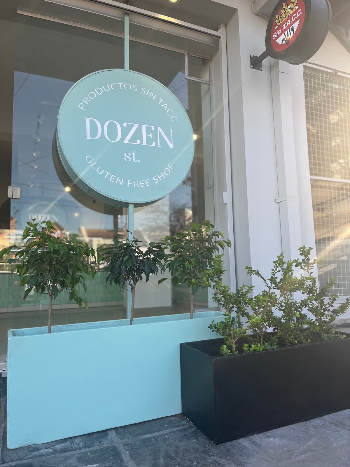 DOZEN