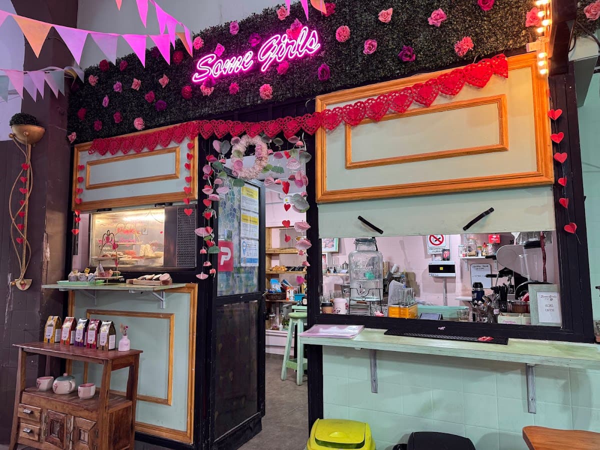 Some girls cafe