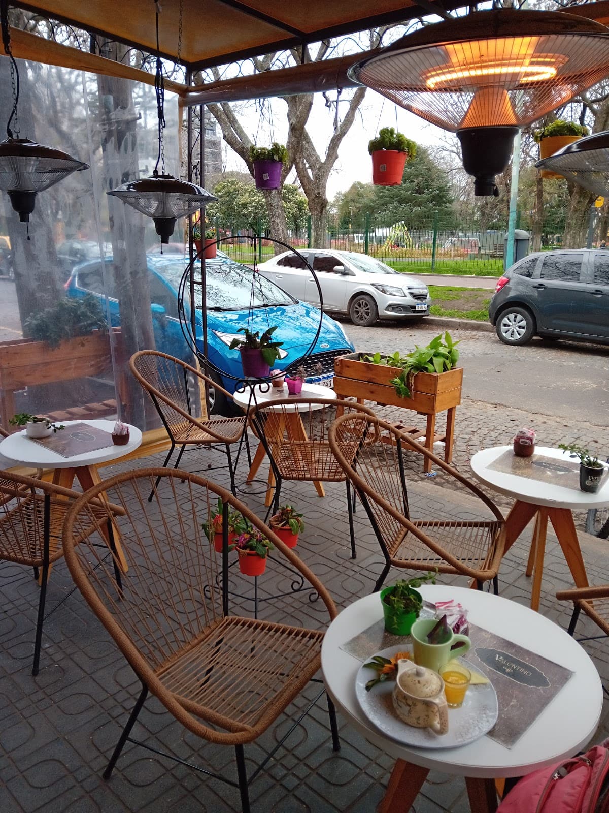 Valentino Cafe
