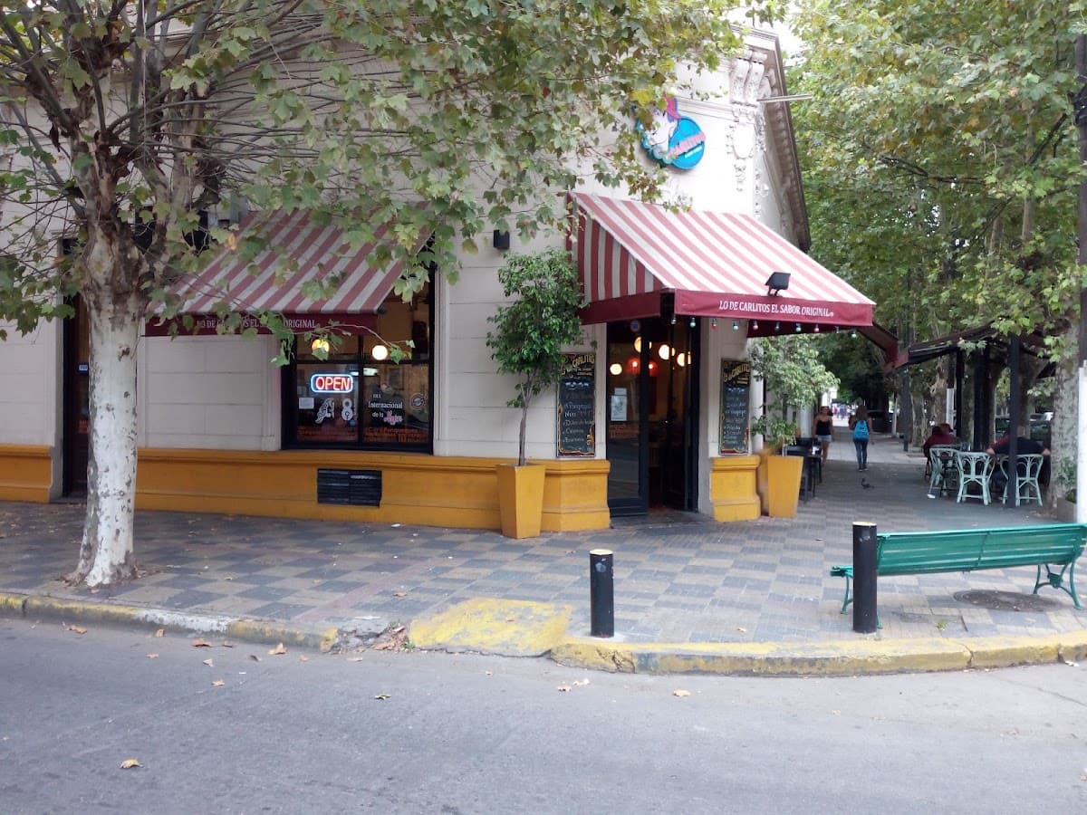Lo de Carlitos