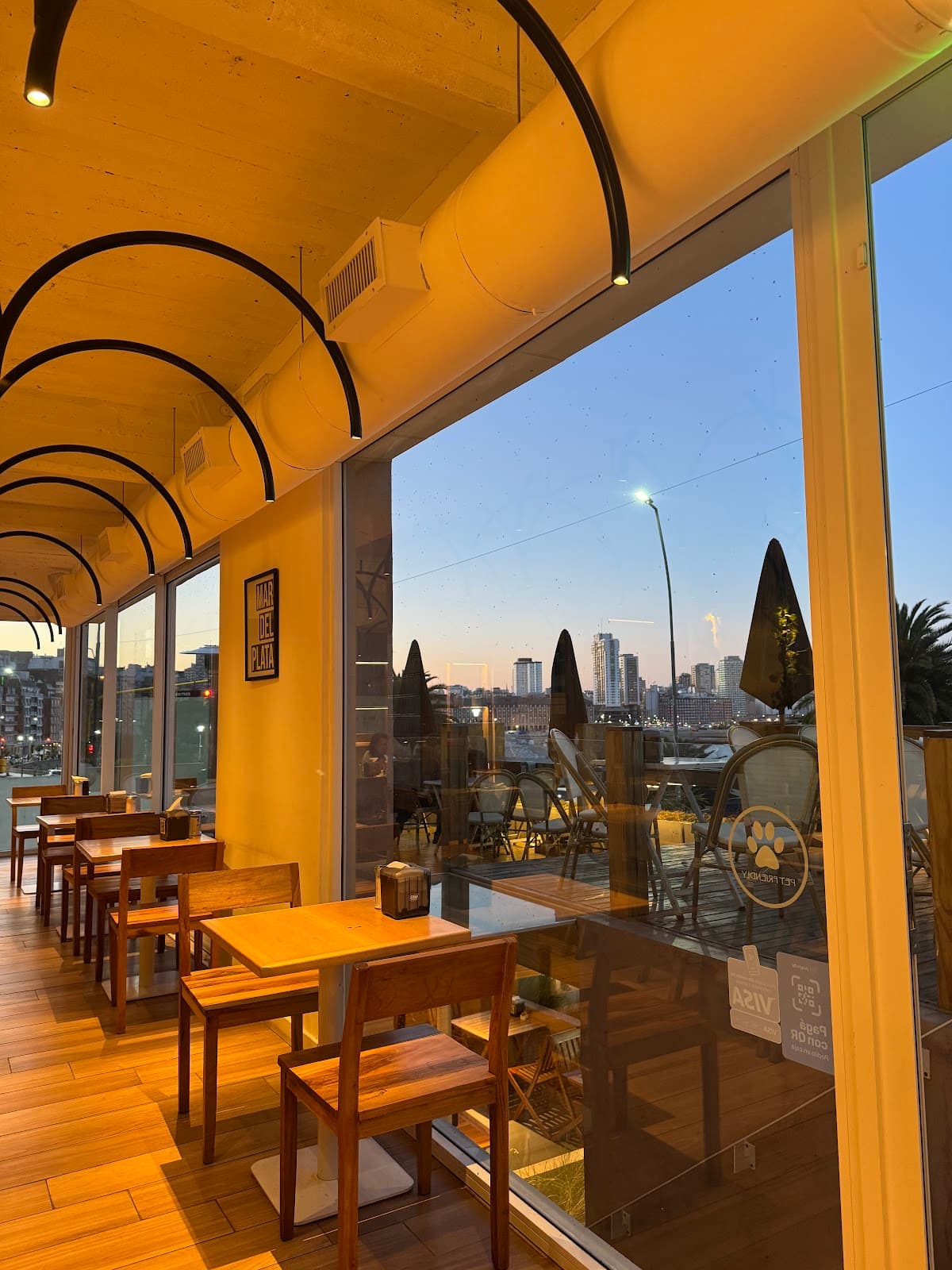 El Cóndor Coffee Shop
