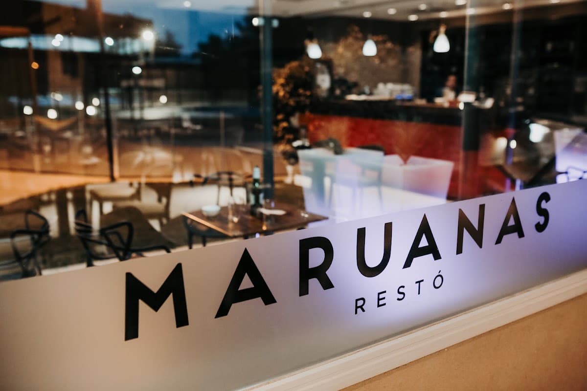 Maruanas Resto Bar